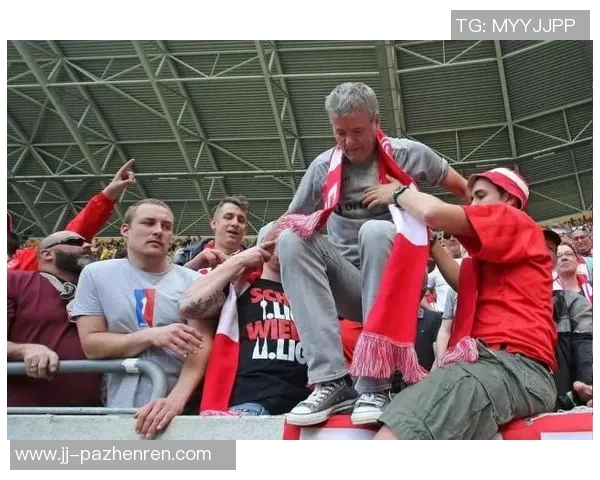 德国老帅舍费尔:足球不仅是战术,它还包含激情、动力与信任 德国老帅舍费尔:足球不仅是战术,它还包含激情、动力与信任